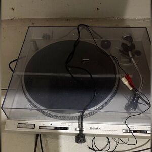 Technics Vintage 1981 SL-D205 Turntable